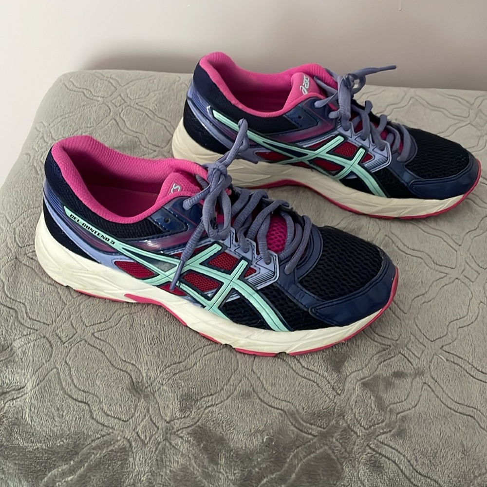 ASICS running shoes - Picture 2 of 7